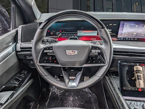 Certified 2025 Cadillac Escalade ESV V image 23