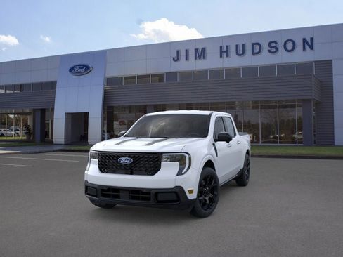 New 2026 Ford Maverick Lariat w/ Black Appearance Package image 2