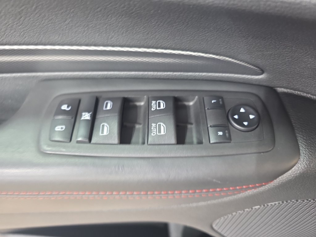 Used 2023 Dodge Durango R/T w/ Blacktop Package AWD/4WD image 30
