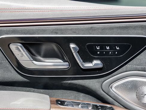 Certified 2024 Mercedes-Benz EQS AMG 4MATIC image 23