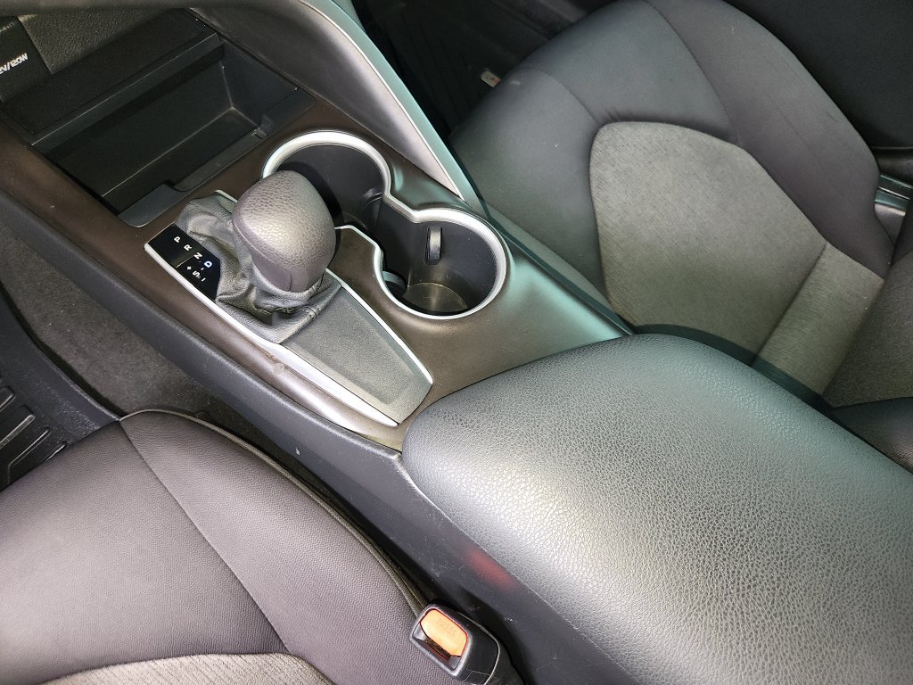 Used 2021 Toyota Camry LE FWD image 22