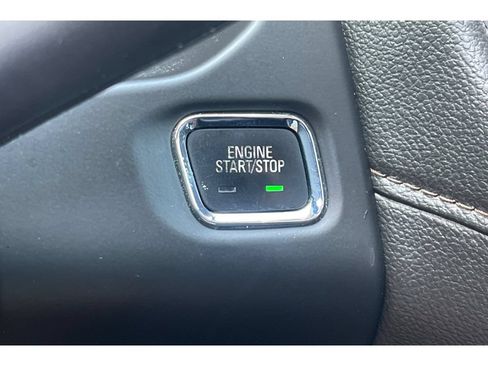 Used 2017 GMC Acadia SLE w/ Driver Alert Package I AWD/4WD image 34