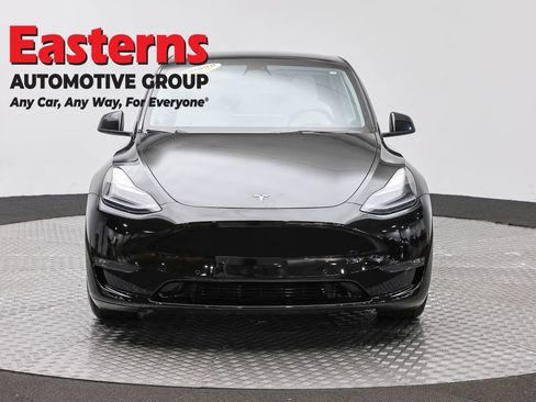 Used 2022 Tesla Model Y Performance AWD/4WD image 2