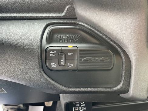 Used 2024 RAM 2500 Big Horn w/ Off Road Package AWD/4WD image 22