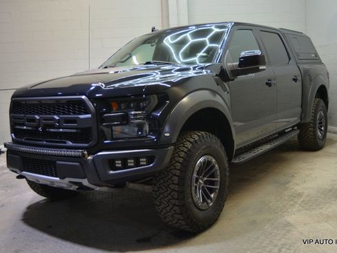 Used 2019 Ford F150 Raptor w/ Equipment Group 802A Luxury image 2