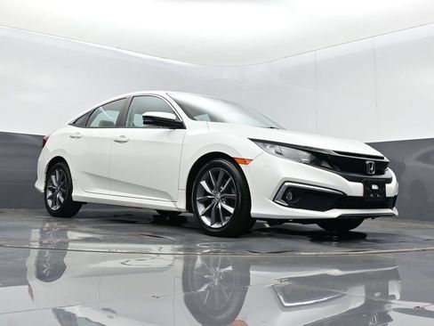 Used 2019 Honda Civic EX image 10