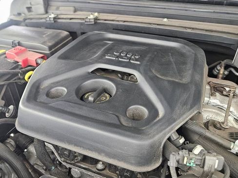 Used 2023 Jeep Wrangler Unlimited Sahara w/ Cold Weather Group image 34