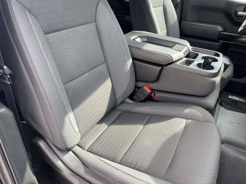 Certified 2025 Chevrolet Silverado 1500 Custom Trail Boss w/ Midnight Edition AWD/4WD image 19