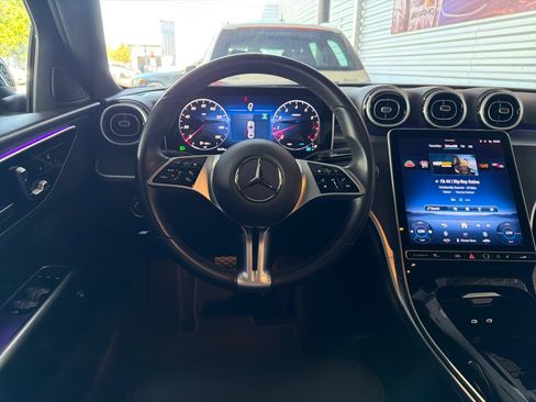 Used 2025 Mercedes-Benz C 300 Sedan image 13