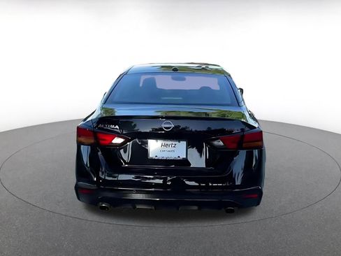 Used 2025 Nissan Altima 2.5 SR image 12