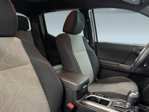 Used 2023 Toyota Tacoma TRD Sport w/ Black Out Package (TMS) image 30