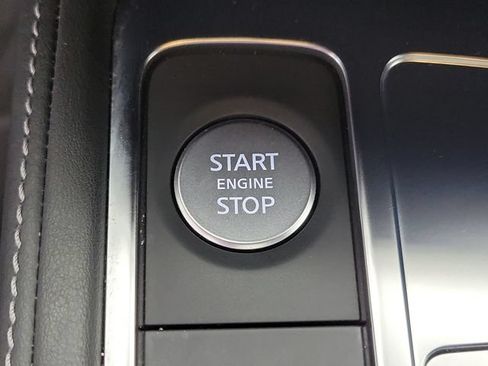 Used 2023 INFINITI QX60 Luxe FWD image 32
