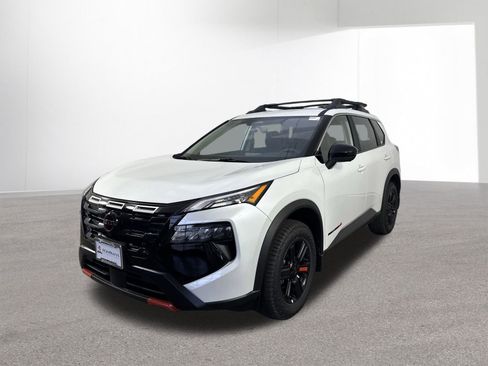 New 2026 Nissan Rogue Rock Creek image 23