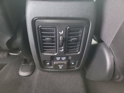 Used 2022 Dodge Durango R/T RWD image 19