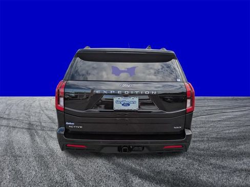 Used 2025 Ford Expedition Max Active AWD/4WD image 5