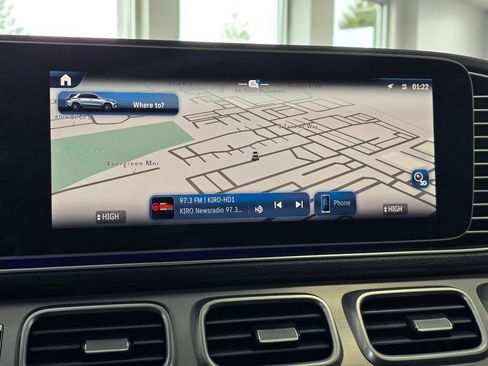 Used 2025 Mercedes-Benz GLE 350 4MATIC image 32