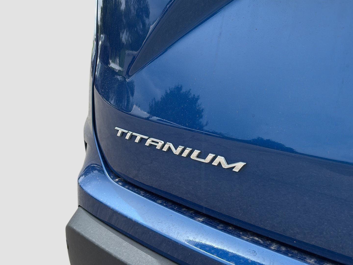 Used 2021 Ford Edge Titanium w/ Cargo Accessory Package FWD image 14