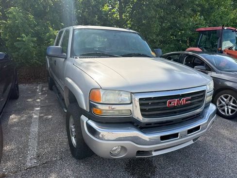 Used 2007 GMC Sierra 2500 SLT w/ Onstar Plus Package AWD/4WD image 1