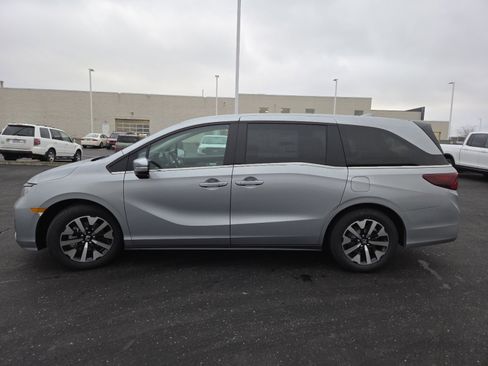 New 2026 Honda Odyssey EX-L image 16