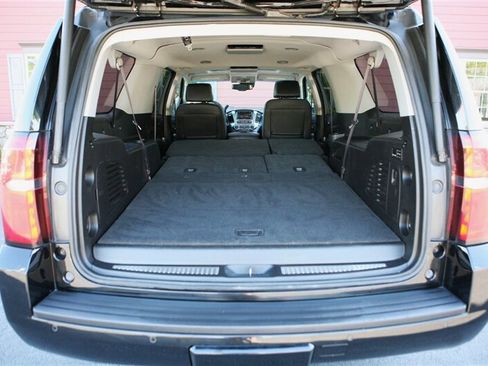Used 2017 Chevrolet Suburban LT AWD/4WD image 22