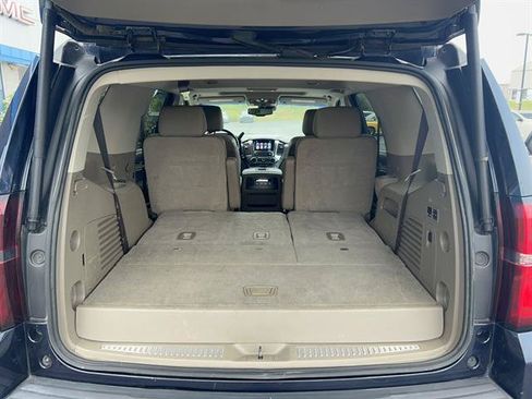 Used 2017 Chevrolet Tahoe LT w/ Luxury Package AWD/4WD image 29