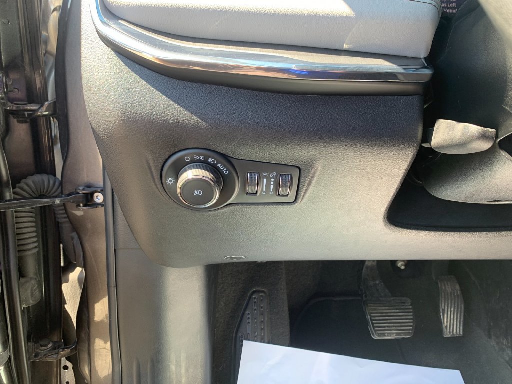Used 2023 Jeep Compass Limited AWD/4WD image 28