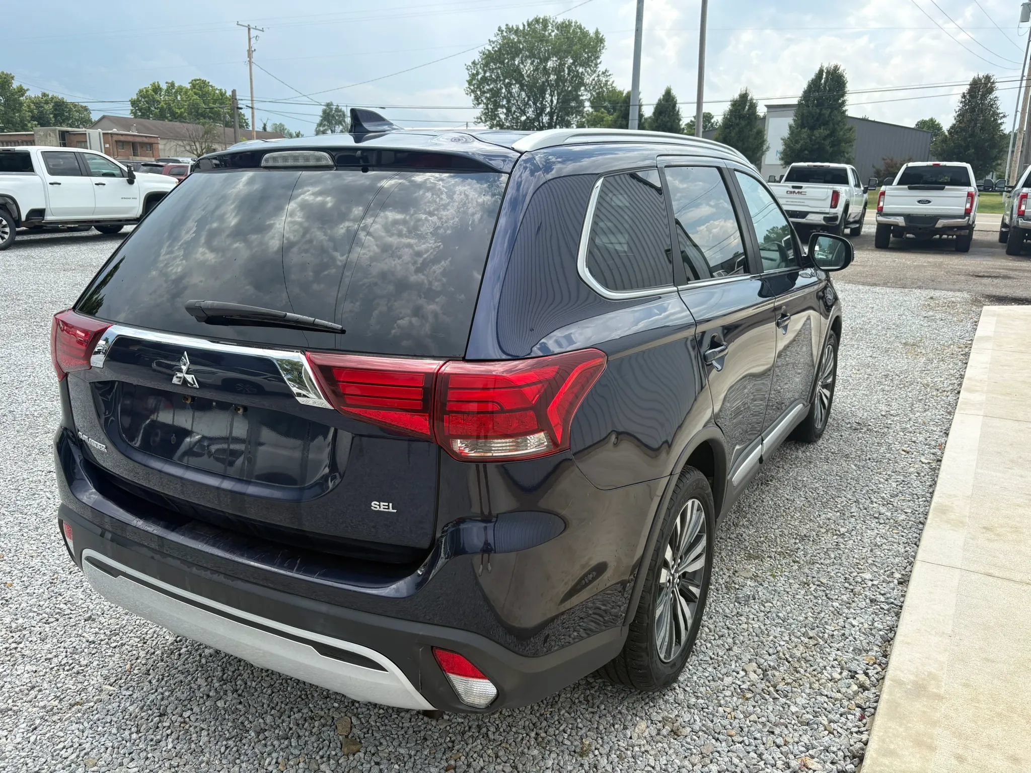 Used 2020 Mitsubishi Outlander SEL AWD/4WD image 4