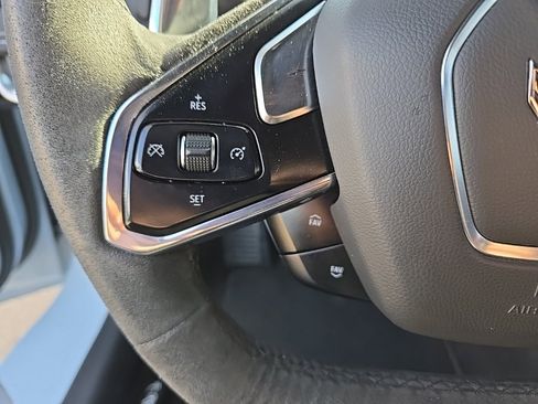 Used 2023 Chevrolet Corvette Stingray Coupe w/ Z51 Performance Package image 17