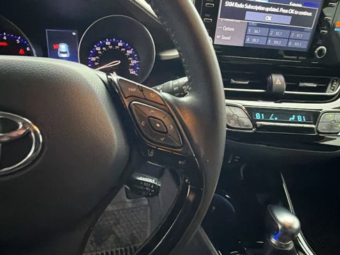 Used 2022 Toyota C-HR Limited image 20