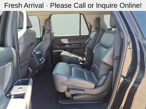 Used 2025 Ford Expedition Max Active AWD/4WD image 22