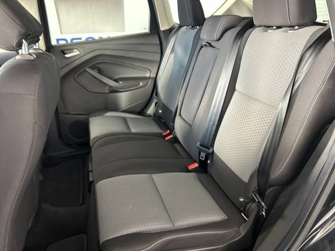 Used 2018 Ford Escape SE w/ SE Sync 3 Package AWD/4WD image 24