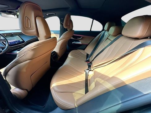 Used 2025 Mercedes-Benz E 350 Sedan image 26