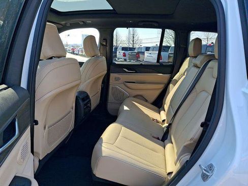 Certified 2023 Jeep Grand Cherokee 4WD 4xe w/ Luxury Tech Group II image 10