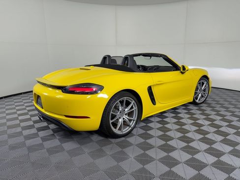 Certified 2025 Porsche 718 Boxster RWD image 9