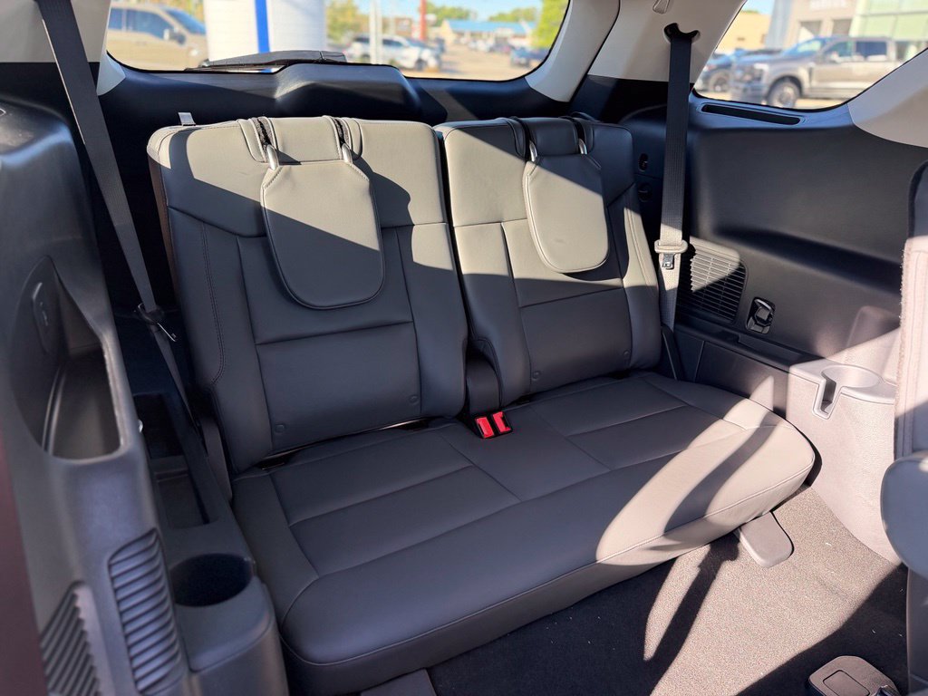 New 2026 Ford Explorer Active w/ Active Comfort Package AWD/4WD image 15