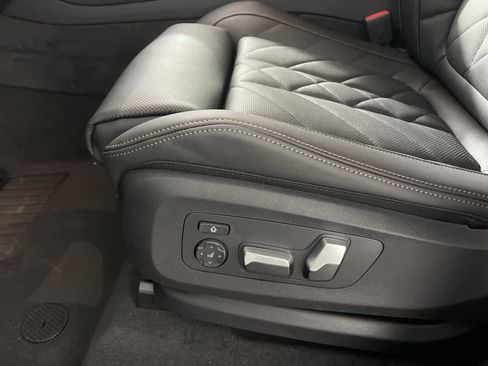 Certified 2024 BMW X5 xDrive40i w/ Premium Package image 10