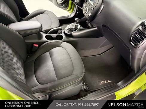 Used 2016 Kia Soul + FWD image 42
