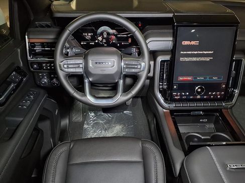Used 2026 GMC Yukon XL Denali w/ Sun & Power Step Package AWD/4WD image 14