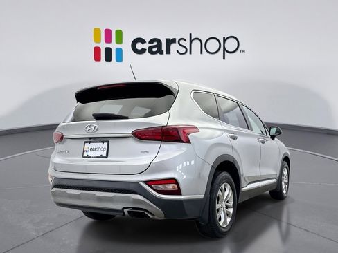 Used 2020 Hyundai Santa Fe SE image 5