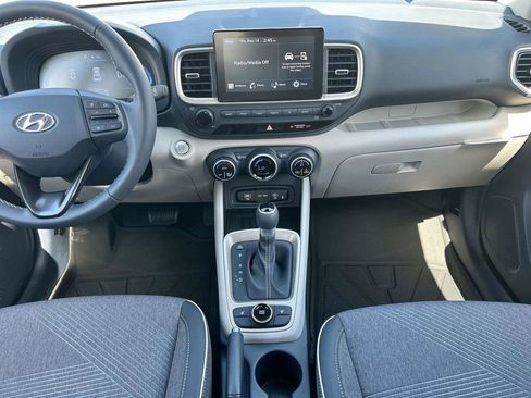 New 2026 Hyundai Venue SEL FWD image 17