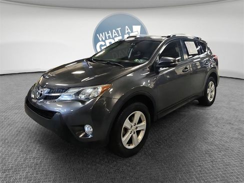 Used 2013 Toyota RAV4 XLE image 8