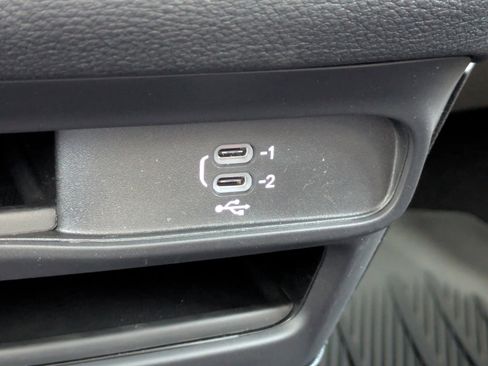 New 2026 Chrysler Pacifica Select w/ S Appearance Package image 25