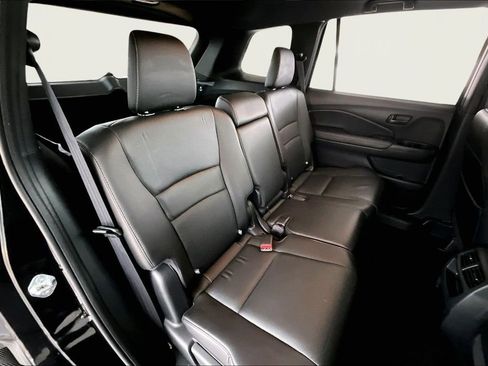 Certified 2023 Honda Passport EX-L image 17