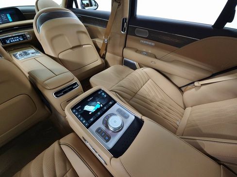 New 2026 Genesis G90 3.5T image 38