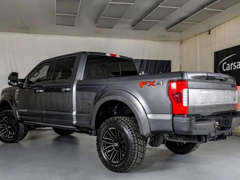 Used 2017 Ford F250 Platinum w/ Platinum Ultimate Package AWD/4WD image 11