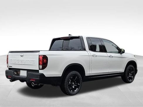 New 2026 Honda Ridgeline Black Edition image 3
