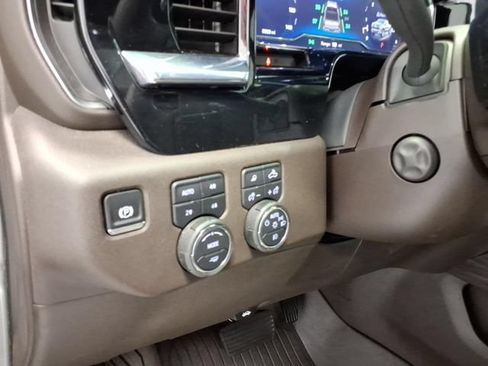Used 2025 Chevrolet Silverado 1500 LTZ w/ LTZ Premium Package AWD/4WD image 18