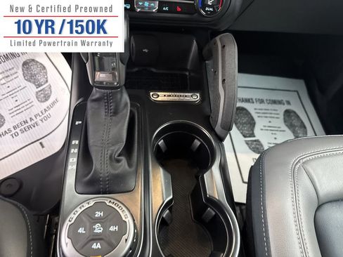 Used 2024 Ford Bronco Outer Banks image 23