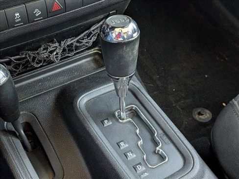 Used 2015 Jeep Wrangler Sport image 12