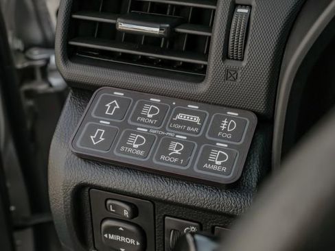 Used 2021 Toyota 4Runner TRD Off-Road Premium image 39